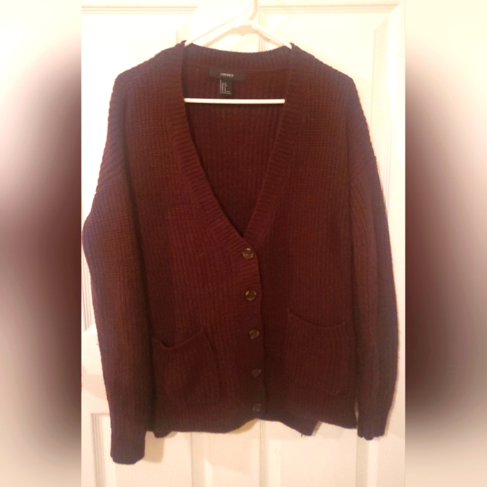 FOREVER 21 🔥Chunky- knit Maroon cardigan sweater